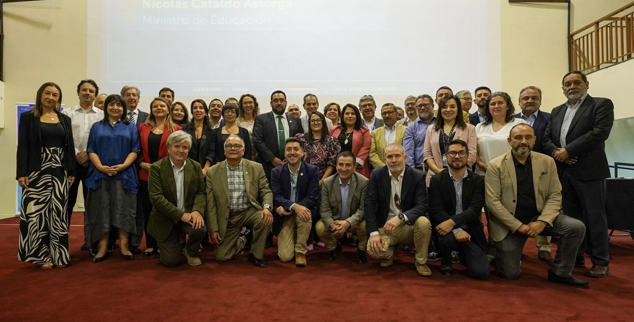 Directores de Servicios Locales se reúnen para fortalecer trabajo en red y profundizar avances en el aprendizaje