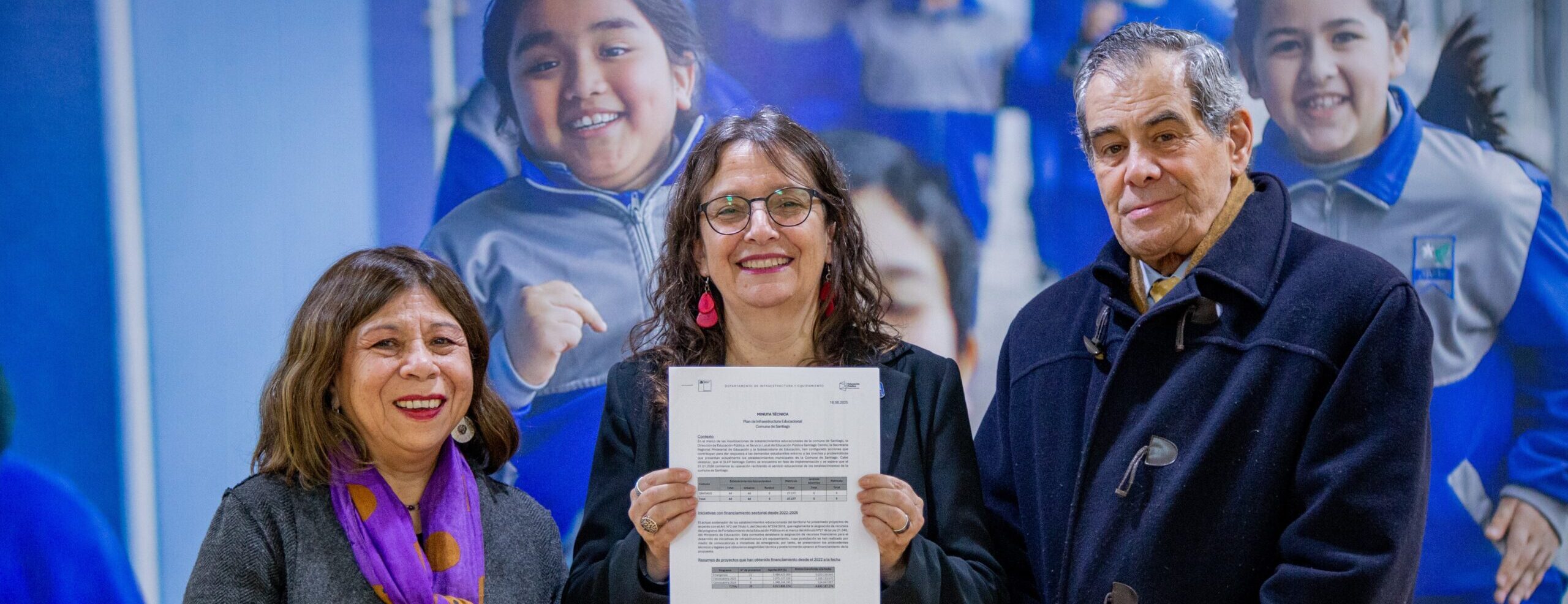 Mineduc y Municipalidad de Santiago acuerdan plan para mejorar infraestructura en establecimientos de la comuna