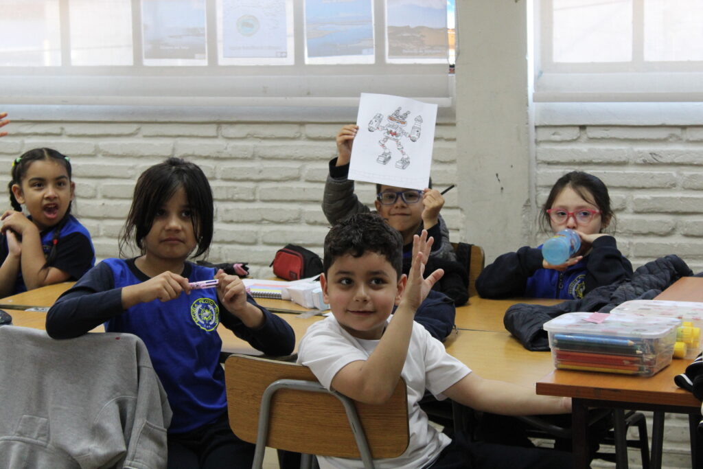 Escuela Piloto Pardo