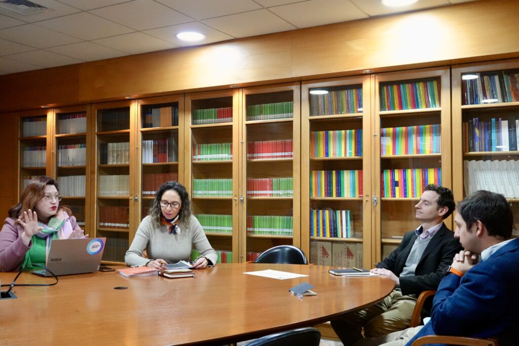 Sebastián Izquierdo, Paulina Retamales, CEP y SLEP Santiago Centro