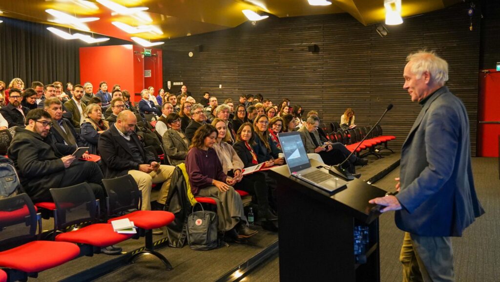 SEMINARIO Liderazgos directores SLEP UDP