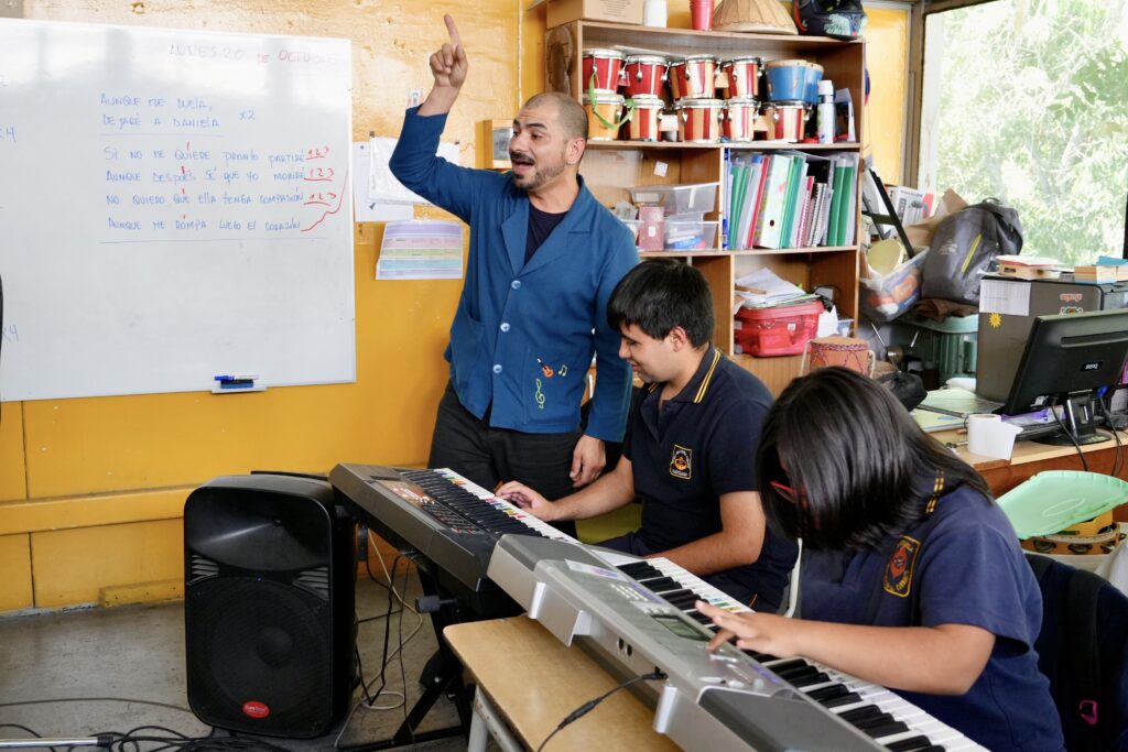 Global Teacher Price SLEP Santiago Centro