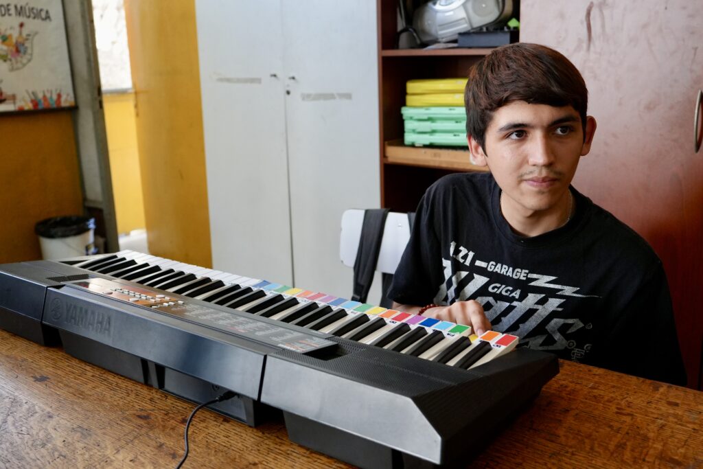 Global Teacher Price SLEP Santiago Centro