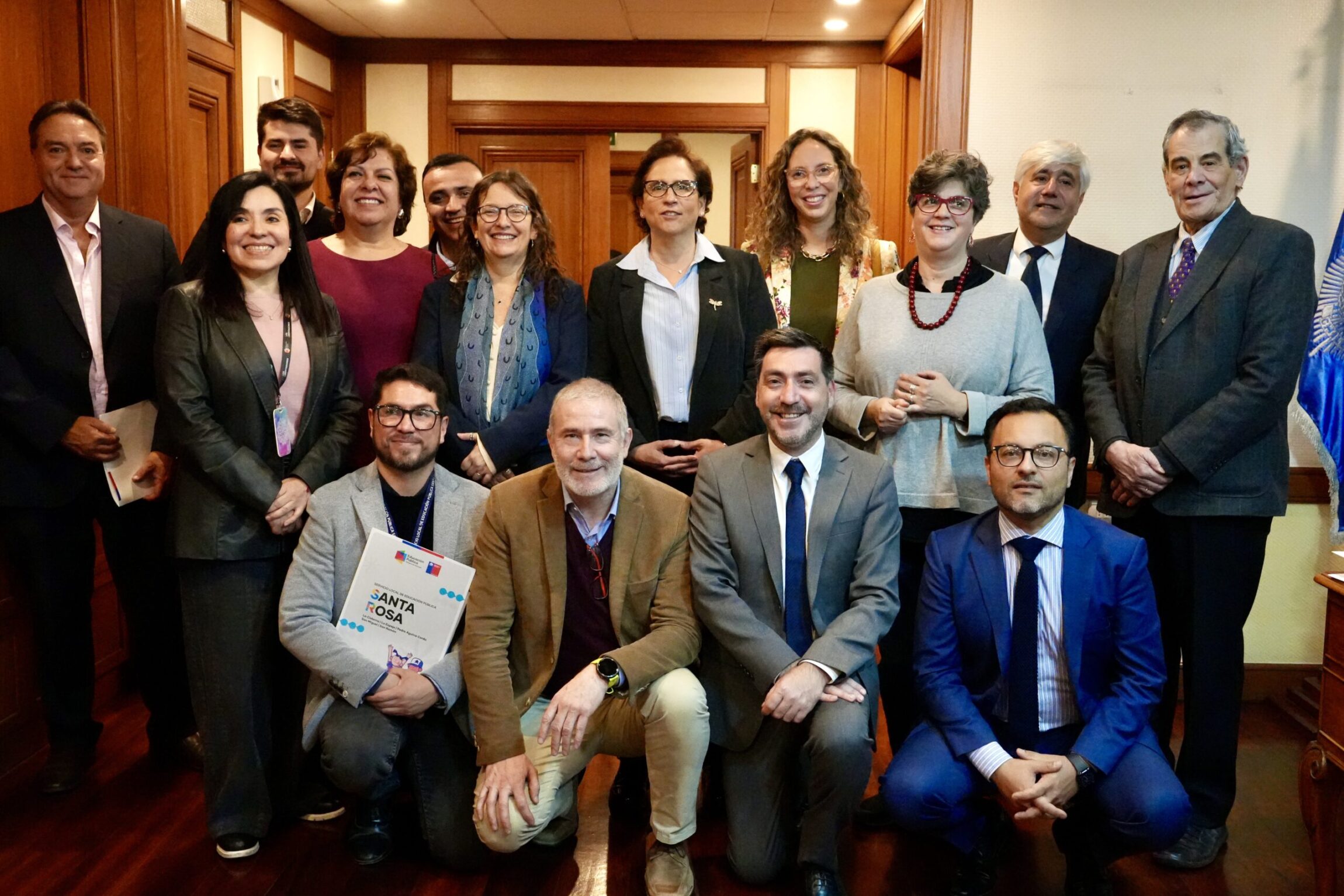 Mesa intersectorial refuerza coordinación para prevenir la violencia en entornos escolares de la RM